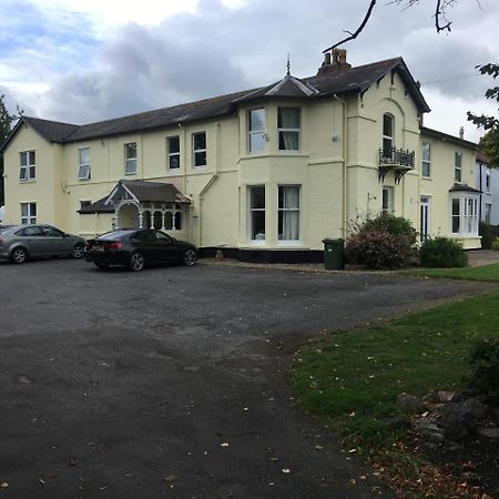 Winston Manor Guesthouse Rooms Churchill  Buitenkant foto