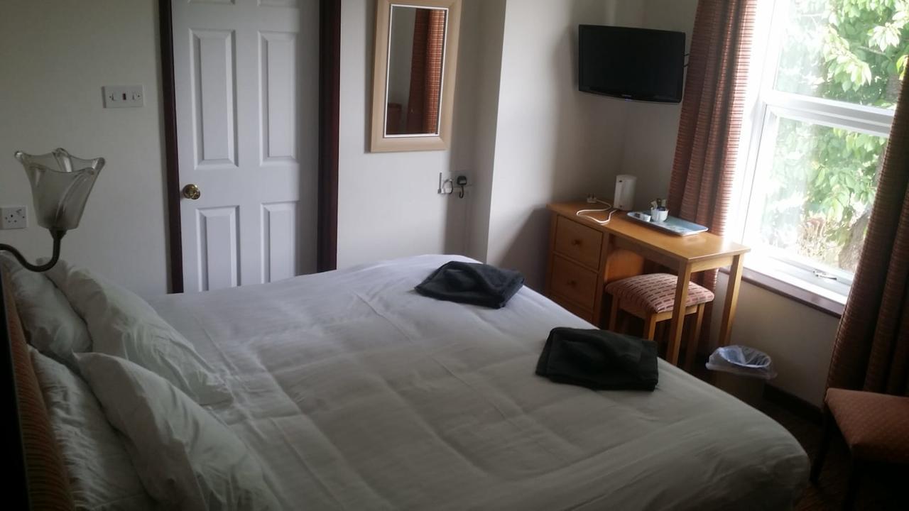 Winston Manor Guesthouse Rooms Churchill  Buitenkant foto