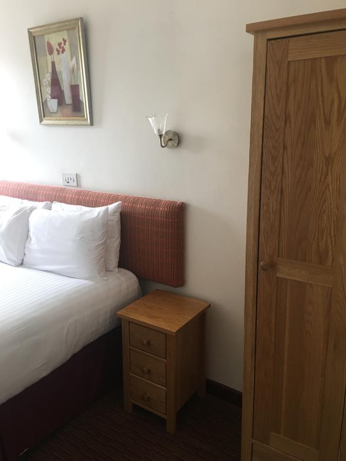 Winston Manor Guesthouse Rooms Churchill  Buitenkant foto