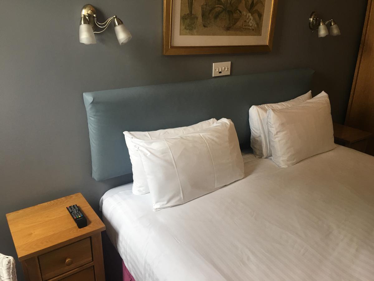 Winston Manor Guesthouse Rooms Churchill  Buitenkant foto