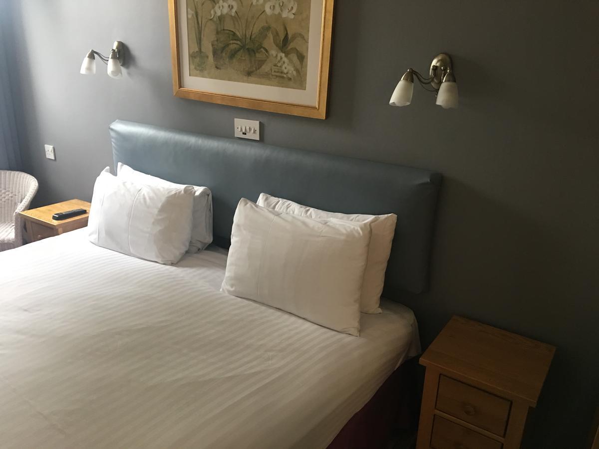 Winston Manor Guesthouse Rooms Churchill  Buitenkant foto