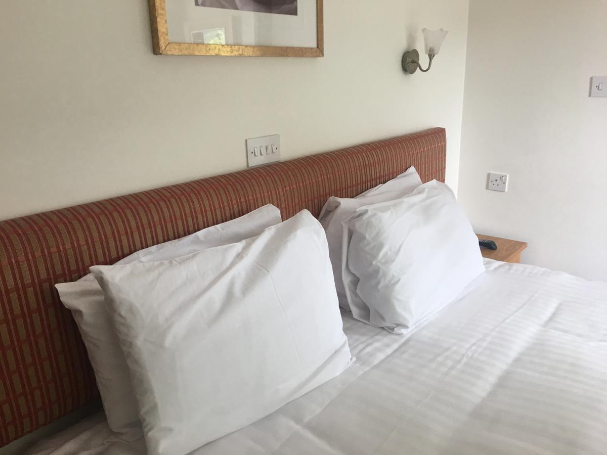 Winston Manor Guesthouse Rooms Churchill  Buitenkant foto
