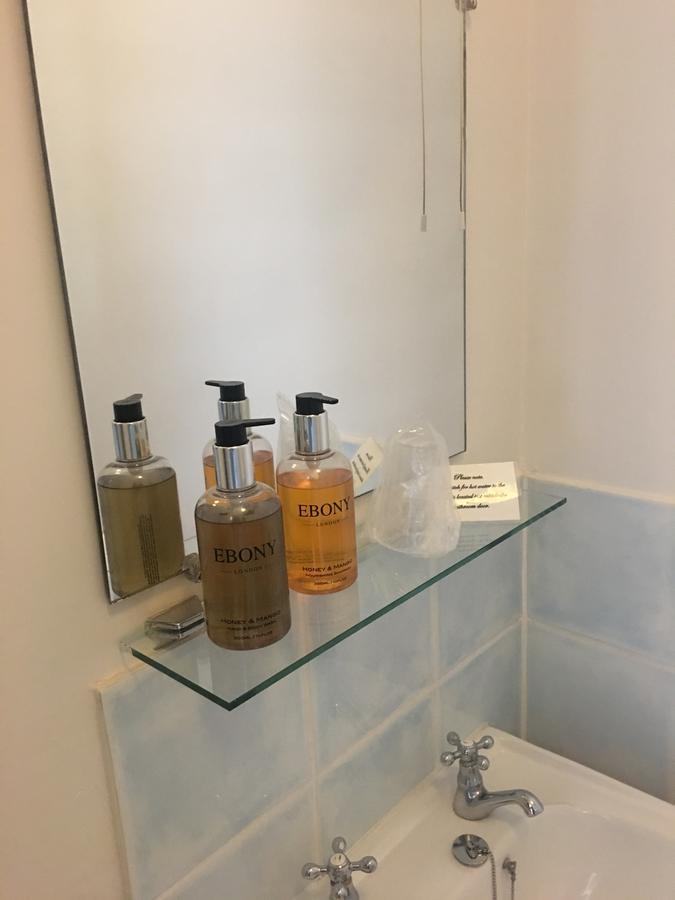 Winston Manor Guesthouse Rooms Churchill  Buitenkant foto