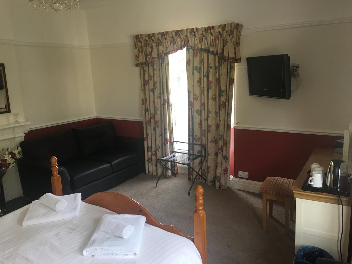 Winston Manor Guesthouse Rooms Churchill  Buitenkant foto